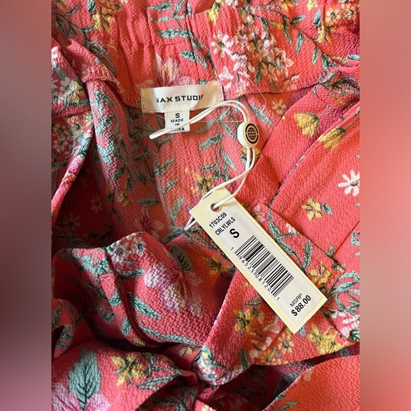 NWT Max Studio shorts tie waist, floral coral color. Women’s size small - Picture 4 of 9